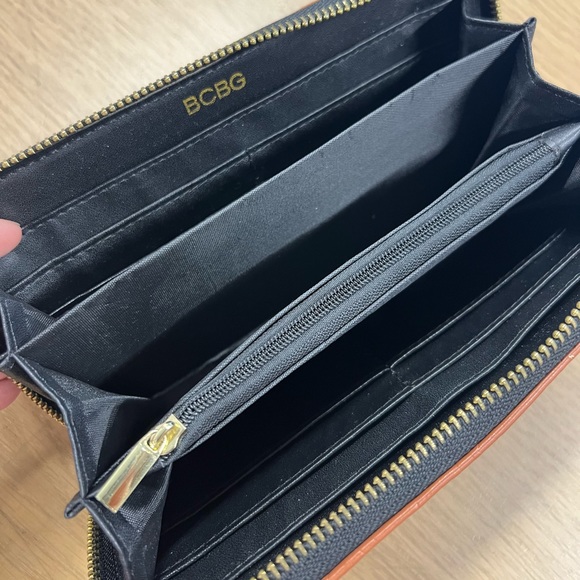 BCBG Long Zip Wallet - Picture 6 of 6